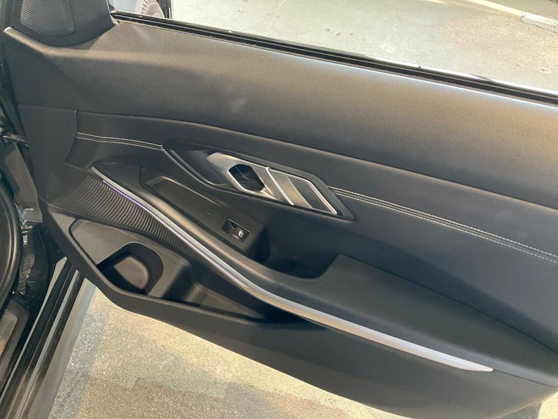 BMW 3er 330e xDrive Sport Line 2021 – снимка 26