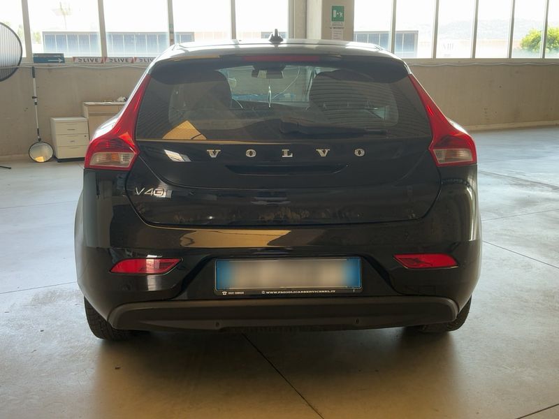 Volvo V40 2.0 D2 Kinetic 2016 – снимка 7