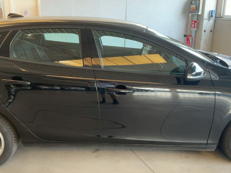 Volvo V40 2.0 D2 Kinetic 2016 – снимка 10