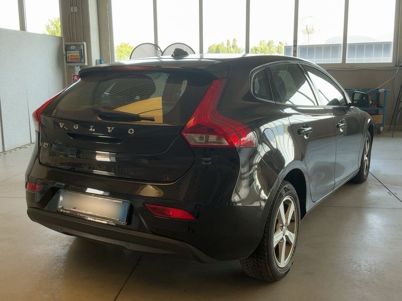Volvo V40 2.0 D2 Kinetic 2016 – снимка 8