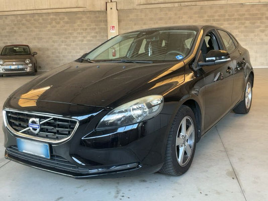 Volvo V40 2.0 D2 Kinetic 2016 – снимка 1