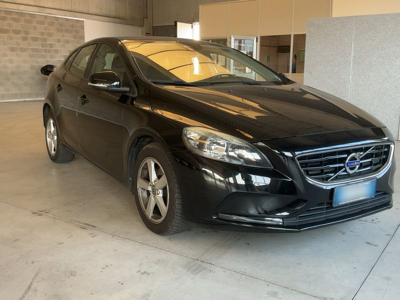 Volvo V40 2.0 D2 Kinetic 2016 – снимка 12