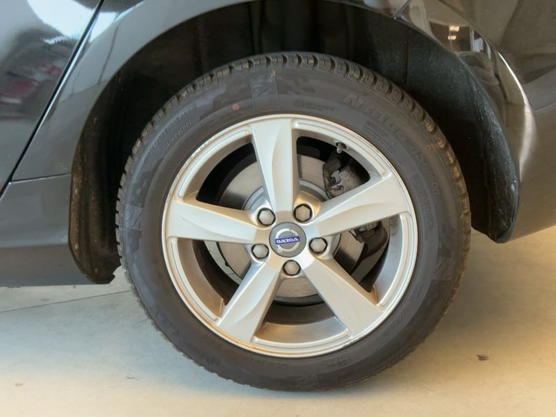 Volvo V40 2.0 D2 Kinetic 2016 – снимка 5