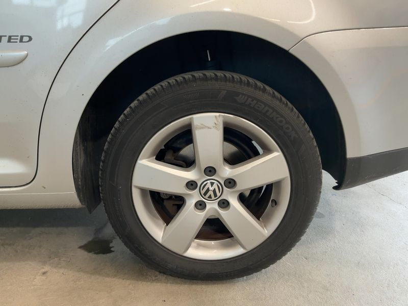 Volkswagen Touran 1.9 TDI United 2009 – снимка 5