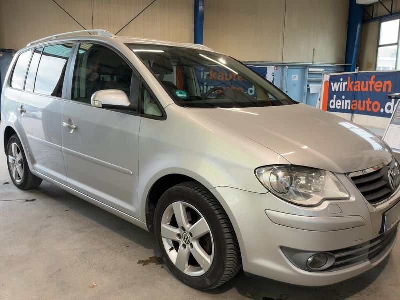 Volkswagen Touran 1.9 TDI United 2009 – снимка 12