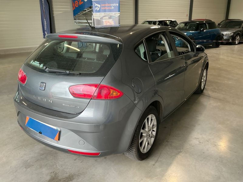Seat Leon 1.6 TDI Style Copa Ecomotive 2012 – снимка 2