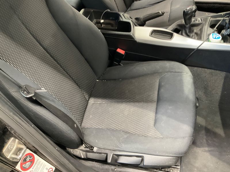 BMW 1er 118d 2012 – снимка 31