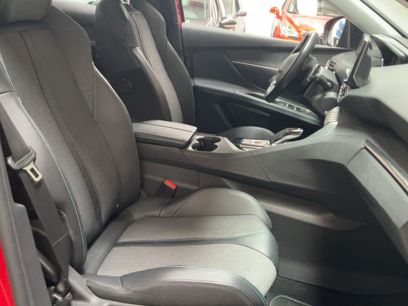 Peugeot 3008 1.6 Hybrid Allure Pack 2022 – снимка 16