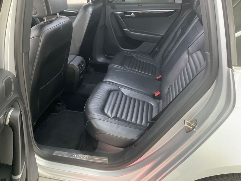 Volkswagen Passat 2.0 TSI Highline 2013 – снимка 25
