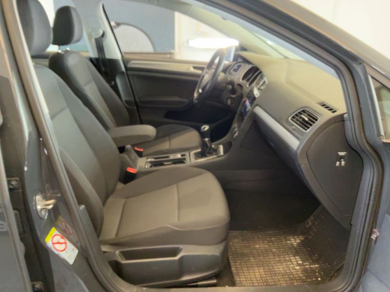 Volkswagen Golf VII 1.0 TSI Trendline BlueMotion Tech 2019 – снимка 16