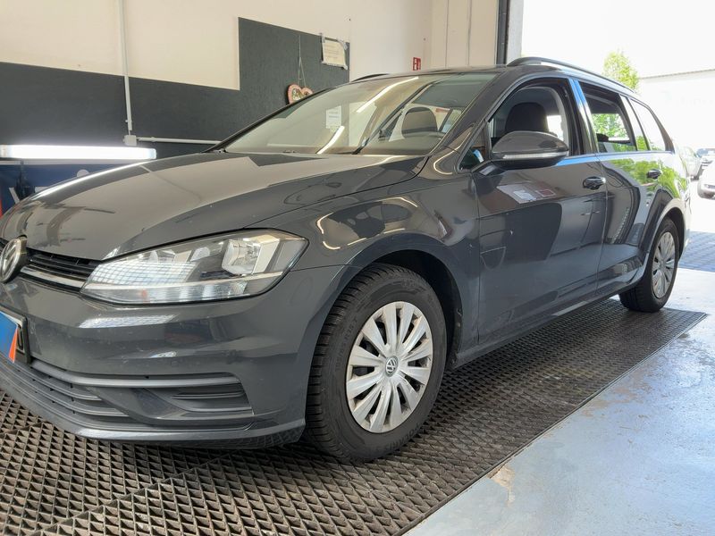 Volkswagen Golf VII 1.0 TSI Trendline BlueMotion Tech 2019 – снимка 2