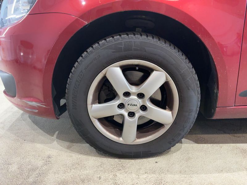Volkswagen Touran 1.2 TSI Comfortline 2014 – снимка 3