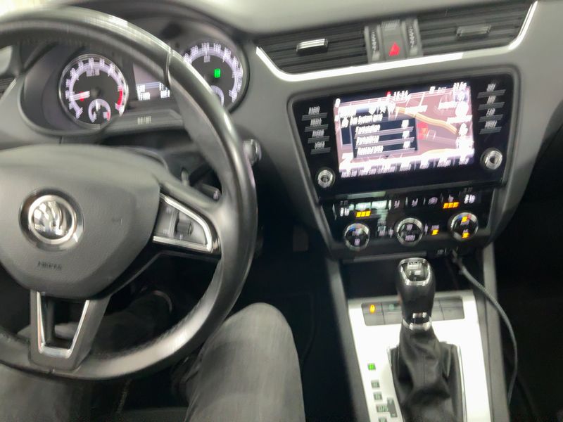 Skoda Octavia 2.0 TDI Ambition 2019 – снимка 18