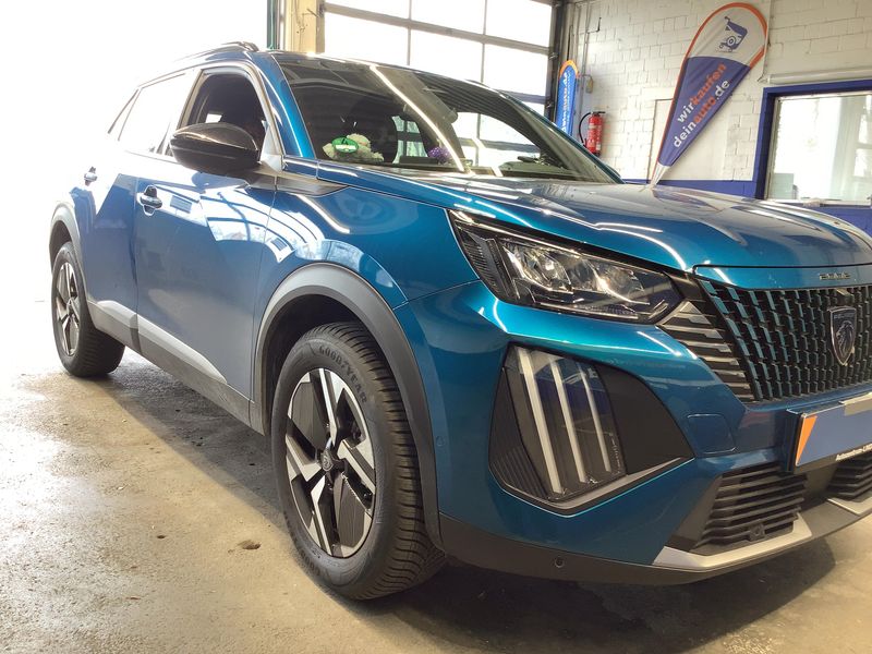 Peugeot 2008 1.2 Mild-Hybrid Allure 2025 – снимка 12