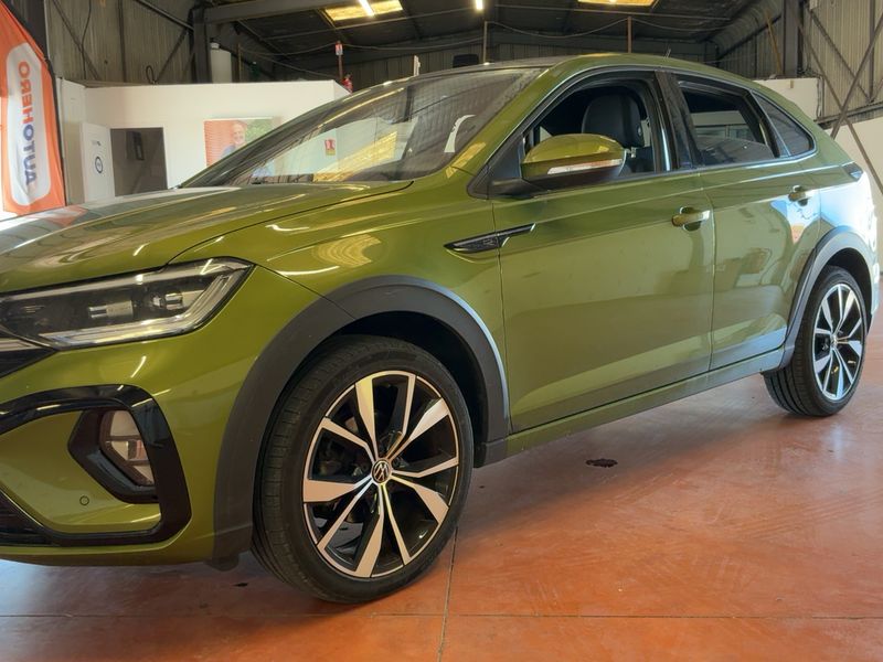 Volkswagen Taigo 1.5 TSI ACT R-Line 2023 – снимка 2