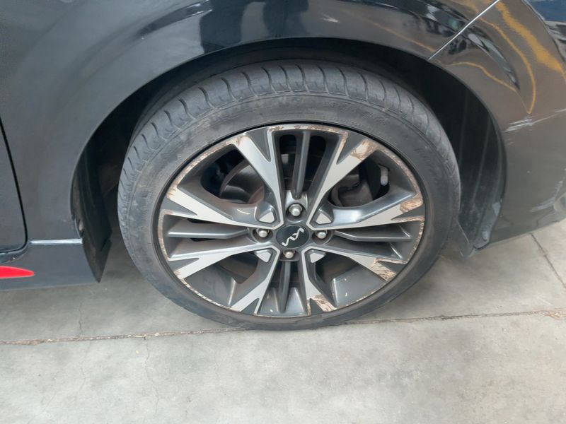Kia Picanto 1.2 GT Line 2023 – снимка 11