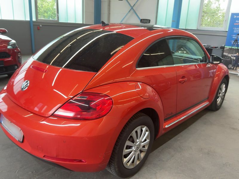 Volkswagen Beetle 2.0 TDI Club BlueMotion Tech 2015 – снимка 8