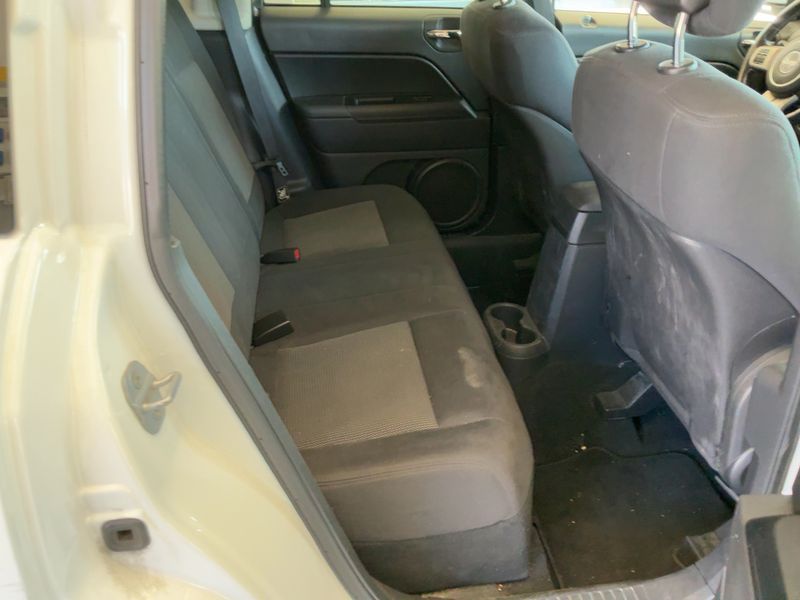 Jeep Compass 2.2 CRD Sport 4x4 2011 – снимка 19