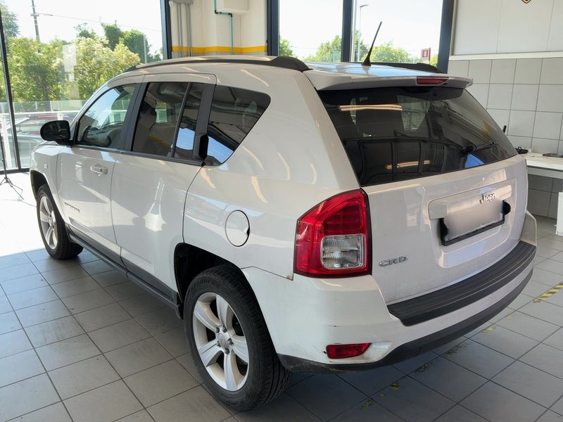 Jeep Compass 2.2 CRD Sport 4x4 2011 – снимка 6