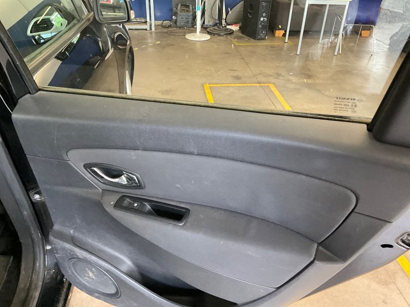 Renault Grand Scenic 1.5 dCi Paris 2013 – снимка 30