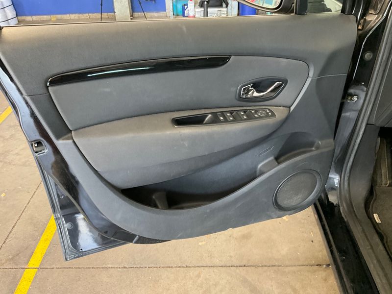 Renault Grand Scenic 1.5 dCi Paris 2013 – снимка 31