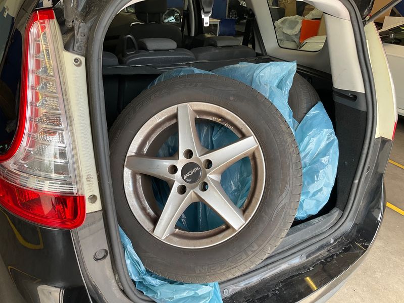 Renault Grand Scenic 1.5 dCi Paris 2013 – снимка 15