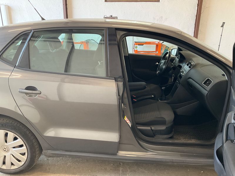 Volkswagen Polo 1.4 FSI Comfortline 2010 – снимка 3