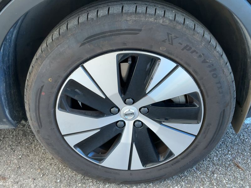 Volvo XC40 1.5 T4 Recharge Plug-in Hybrid Essential 2WD 2022 – снимка 11