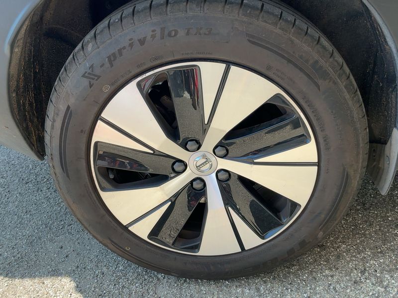 Volvo XC40 1.5 T4 Recharge Plug-in Hybrid Essential 2WD 2022 – снимка 9