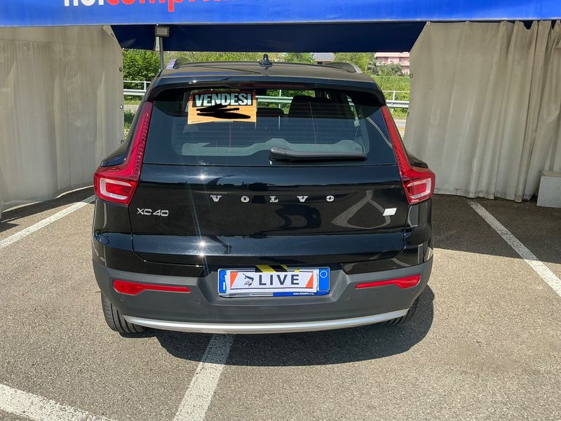 Volvo XC40 1.5 T4 Recharge Plug-in Hybrid Essential 2WD 2022 – снимка 7