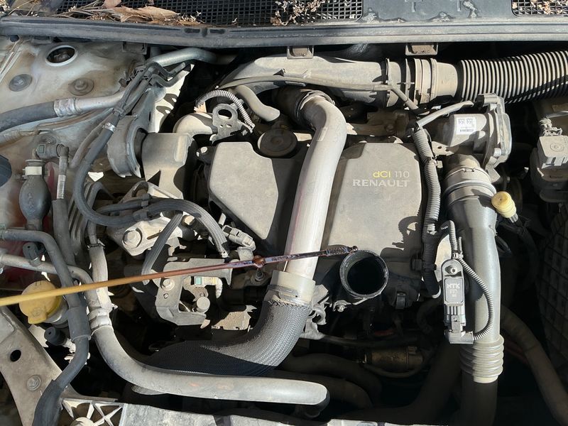 Renault Fluence 1.5 dCi Dynamique 2010 – снимка на щета