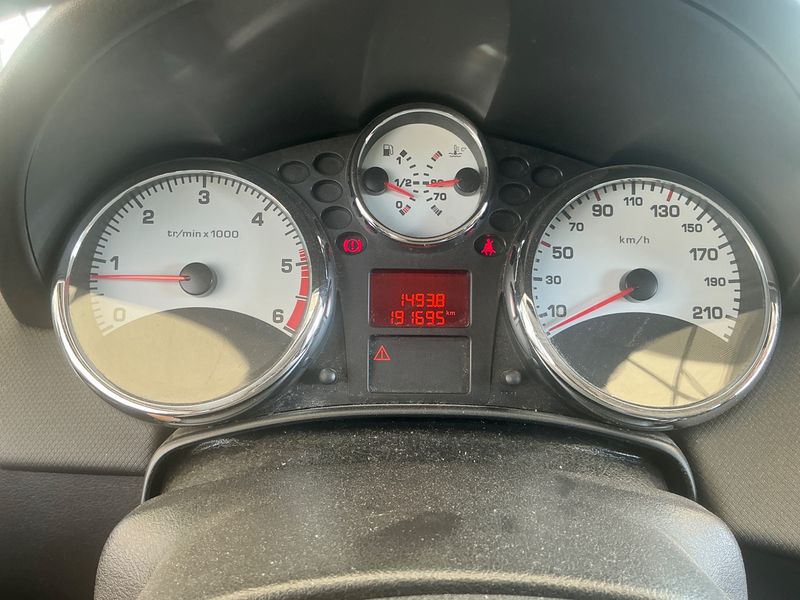 Peugeot 207 1.4 HDi Tendance 2012 – снимка 4
