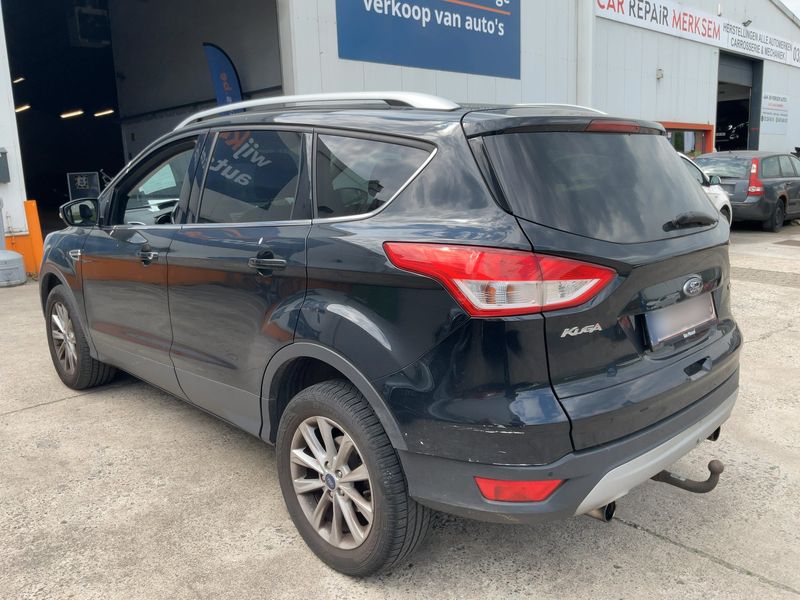 Ford Kuga 1.5 EcoBoost Titanium 2015 – снимка 6