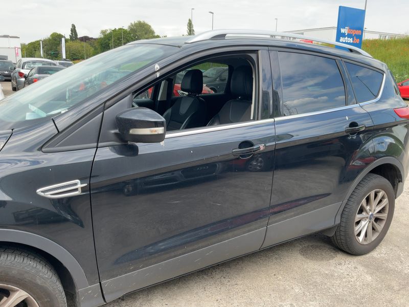 Ford Kuga 1.5 EcoBoost Titanium 2015 – снимка 4