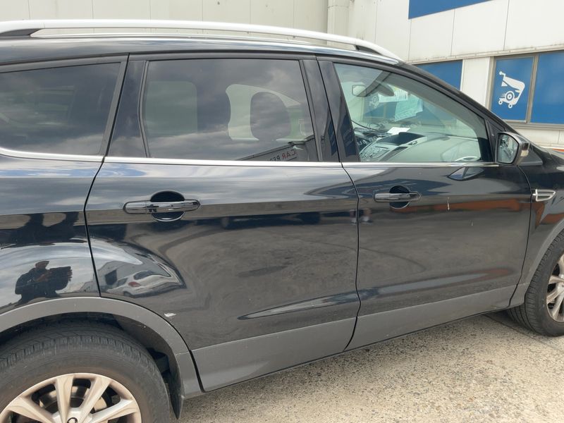 Ford Kuga 1.5 EcoBoost Titanium 2015 – снимка 10