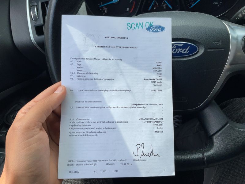 Ford Kuga 1.5 EcoBoost Titanium 2015 – снимка 21