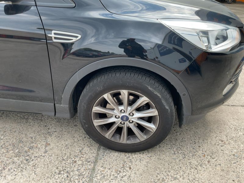 Ford Kuga 1.5 EcoBoost Titanium 2015 – снимка 11