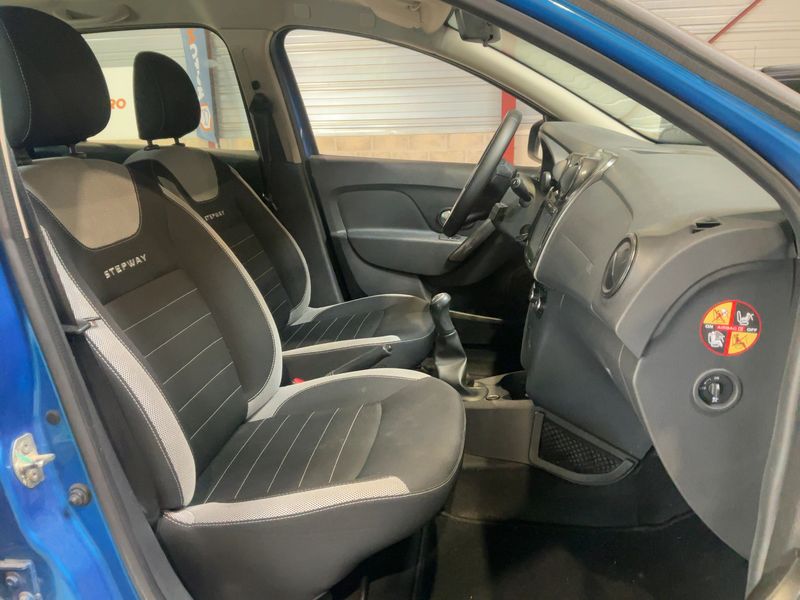 Dacia Sandero 0.9 TCe Stepway 2017 – снимка 16