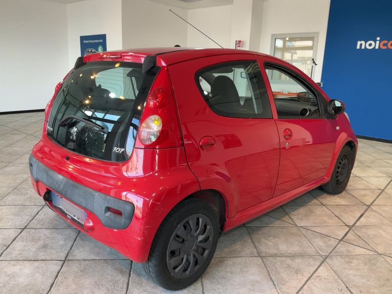 Peugeot 107 1.0 Plasir 2011 – снимка 8