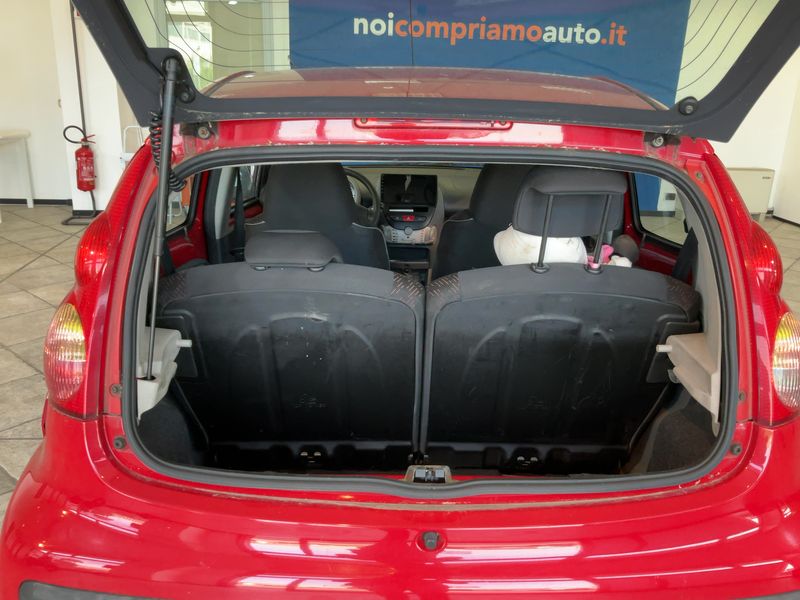 Peugeot 107 1.0 Plasir 2011 – снимка 15