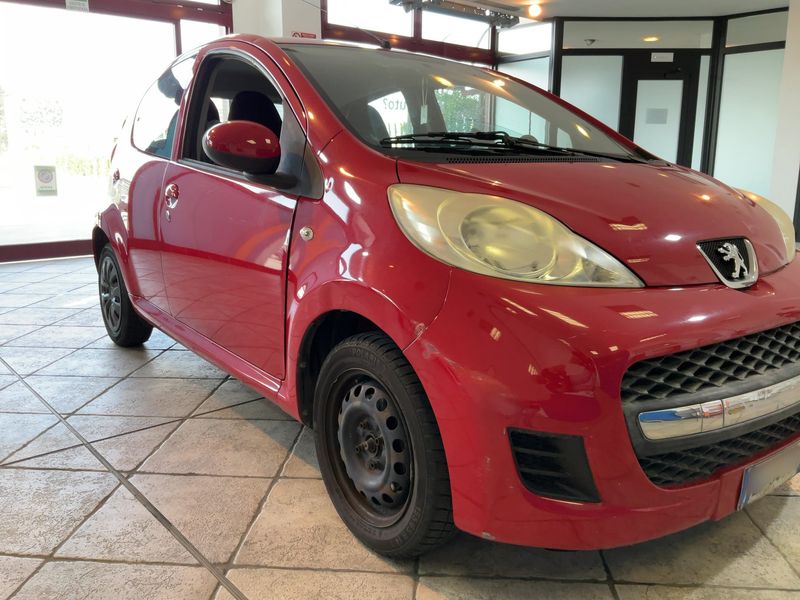 Peugeot 107 1.0 Plasir 2011 – снимка 12