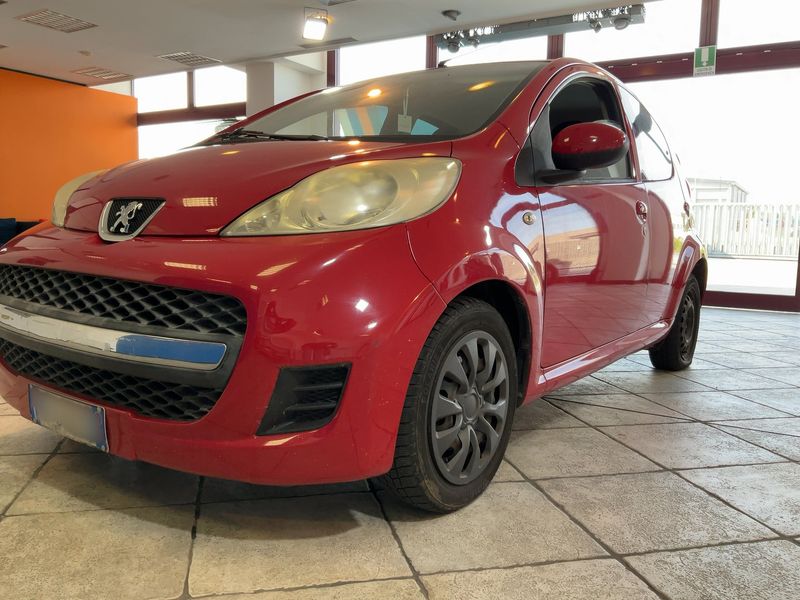 Peugeot 107 1.0 Plasir 2011 – снимка 2