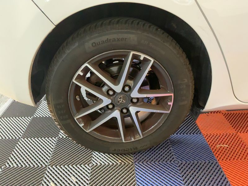 Toyota Auris 1.4 Turbodiesel Active 2014 – снимка 9