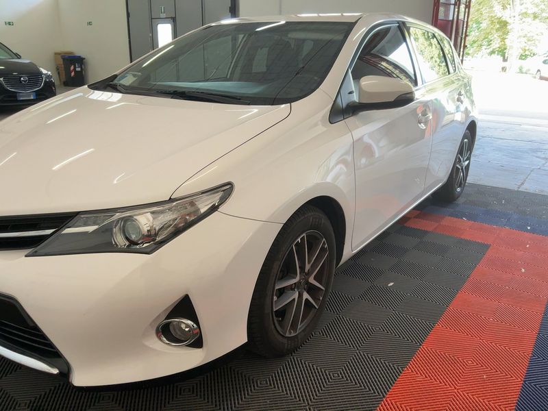 Toyota Auris 1.4 Turbodiesel Active 2014 – снимка 2