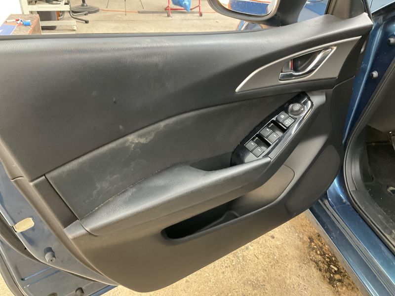 Mazda 3 2.2 Turbodiesel Exclusive-Line 2018 – снимка 31