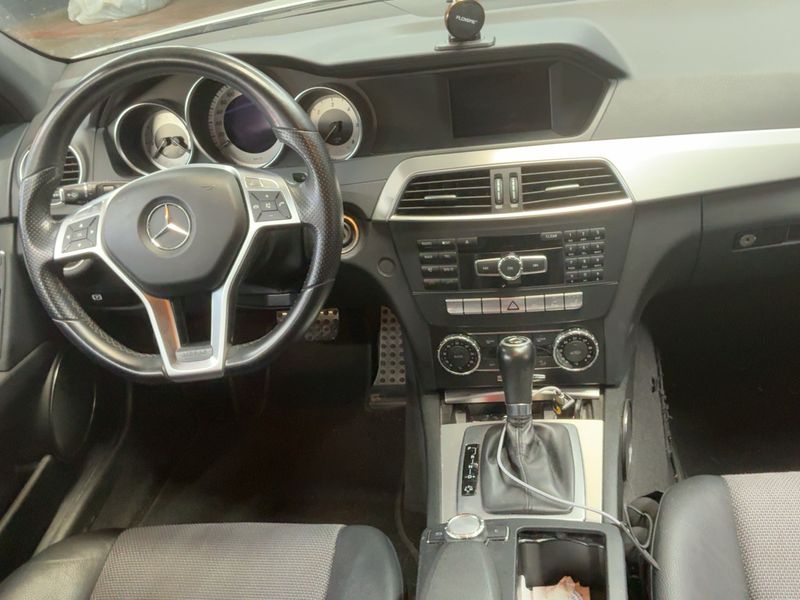 Mercedes-Benz C-Klasse C 200 CDI T BlueEfficiency Avantgarde 2012 – снимка 12