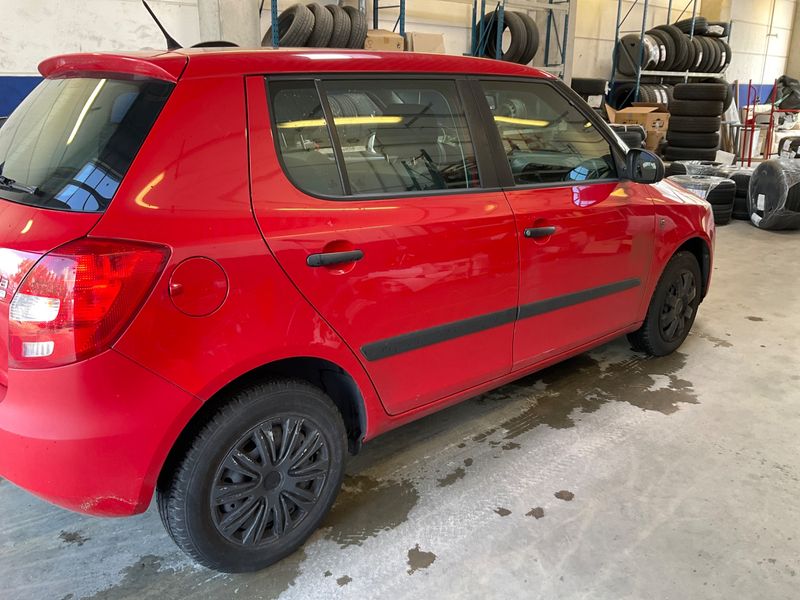 Skoda Fabia 1.2 Cool Edition 2009 – снимка 2