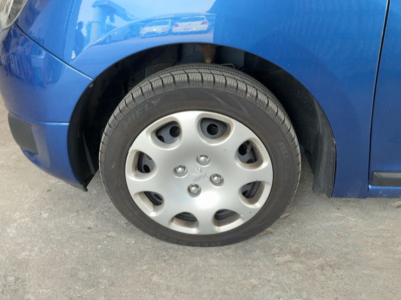 Dacia Logan MCV 0.9 TCe Prestige 2014 – снимка 3