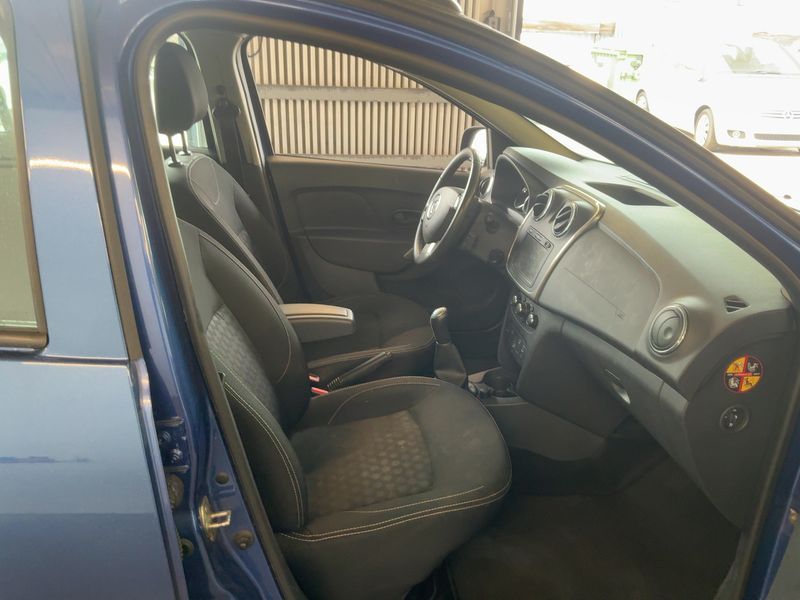 Dacia Logan MCV 0.9 TCe Prestige 2014 – снимка 16
