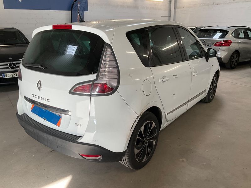 Renault Scenic 1.2 TCe Energy Xmod BOSE Edition 2015 – снимка 2